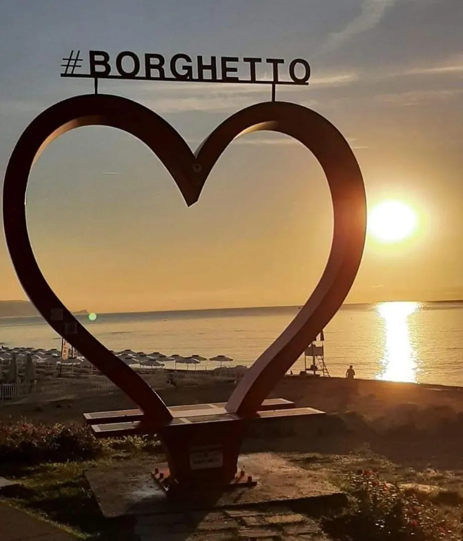 La Casetta Di Elena Borghetto Santo Spirito Italy